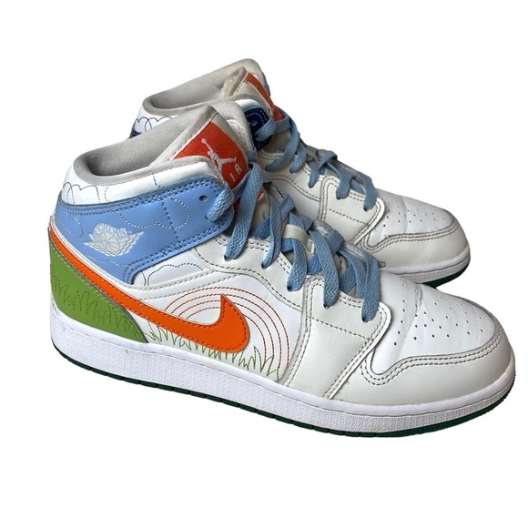 Nike Air Jordan 1 Mid SE GS Size 6.5Y 'STITCH'‎ Sail/Orange DX2462-100 - Picture 2 of 14